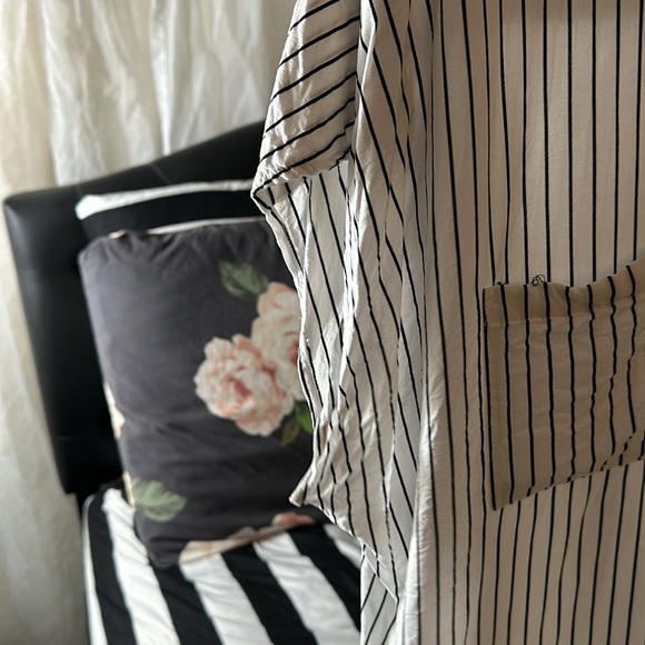 Striped Dolman shirt - Picture 4 of 5